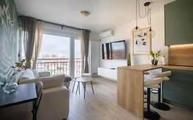 Apartment Oasis